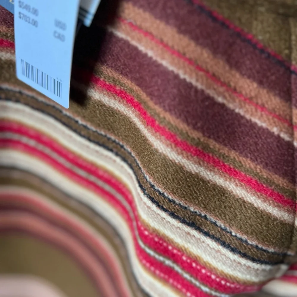 Pendleton button tab